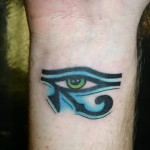 Eye tattoo szerelhető 10 érték, 60 A legjobb fotók, vázlatok (hegyi) Eye tattoo szerelhető 10 érték 60, a legjobb fotók és vázlatok