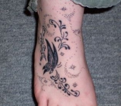 Tattoo pe picior