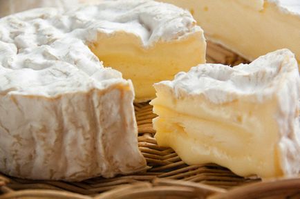 Топ-10 найбільш смачних сирів в світі, які потрібно спробувати!