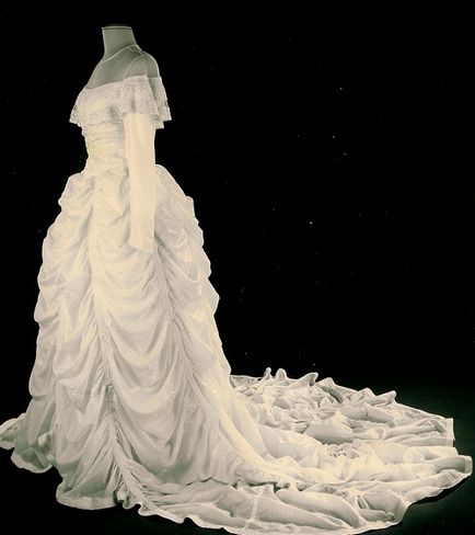 A megható történet egy esküvői ruha, ami lett valami több, mint egy ruha