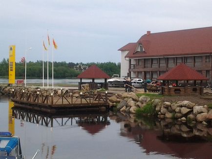 Pensiuni pe bazinele lacului Ladoga din Ladoga, care pescuiesc în regiunea Leningrad