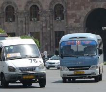 Soția lui Tarona are propriul serviciu de presă.