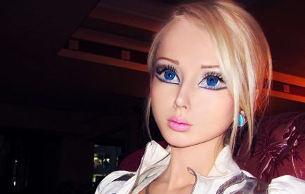 Valeria Lukyanova, cunoscută popular ca o păpușică barbie, sa arătat fără machiaj