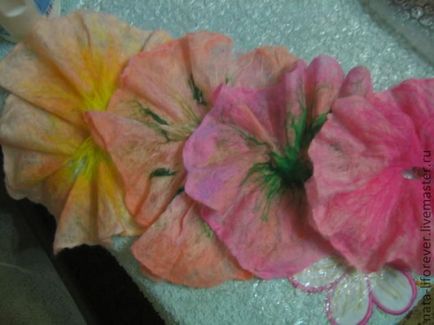 Felting o floare luxuriantă