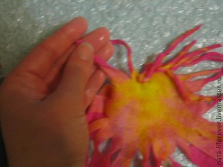 Felting o floare luxuriantă