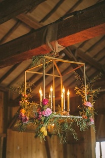 Вертикальний весільний декор