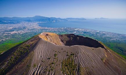 Vulcan Vesuvius, fapte interesante în Italia, erupție, fotografie