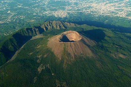 Вулкан Везувій найвідоміший вулкан в Європі