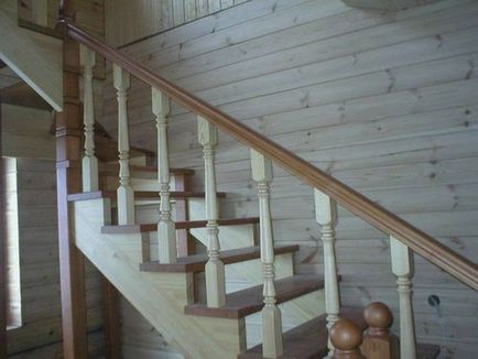 Mérése a lépcsőn a második emeletre a gyártási és szerelési