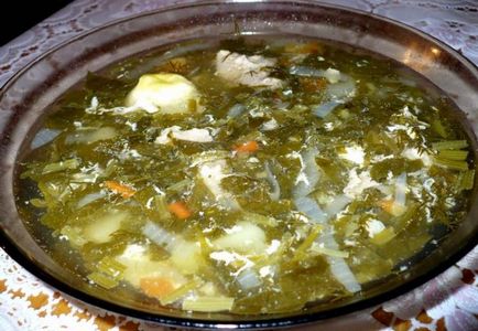 Borsch verde cu castravete