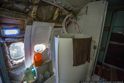 Americanul sa transformat intr-o casa dezafectata de avion (28 fotografii) - trinitate