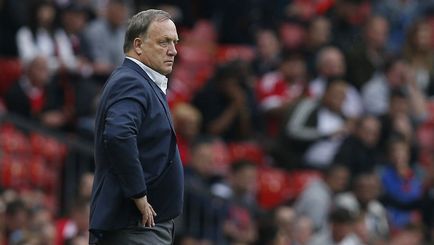 Dick Advocaat Anyukov néz ferde szemmel nem, nem vagyok a barátod!