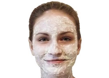 Cosmetica de casa pentru masca de fata alb din zăpadă