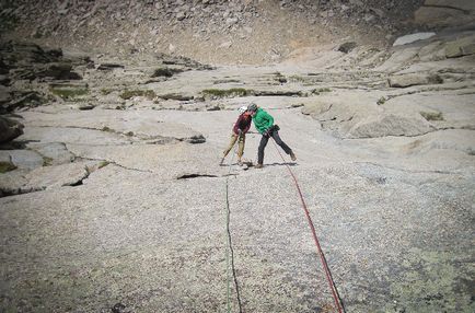 Nuntă extremă a alpiniștilor