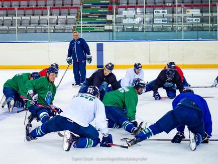 Vezetőedző HC Yugra „meg kell bejutni a rájátszásba,” hírportál