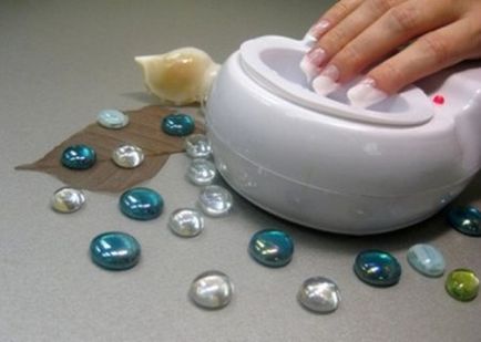 Гарячий манікюр - матеріали для нарощування нігтів