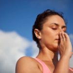 Yoga cu geniantită și exerciții pentru nas curbat pentru tratament