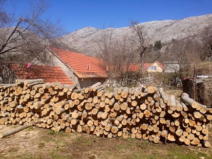 Як роблять негушський пршут в Чорногорії, як це зроблено