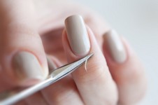 Cum să fixați forma unghiilor pe mâini, o revistă pentru bărbați și femei