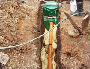 Cum să amplasați corect conductele la instalarea unui rezervor septic
