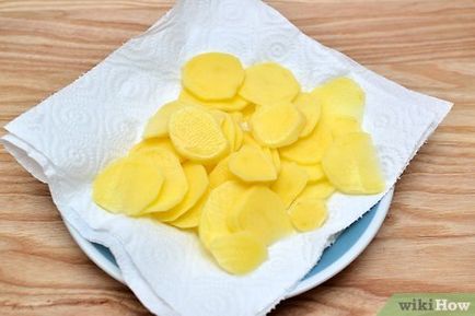 Як приготувати картопляні чіпси в казанку