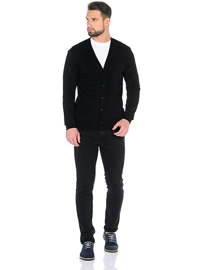 Cardigan cu tricou - prezintă o imagine masculină elegantă