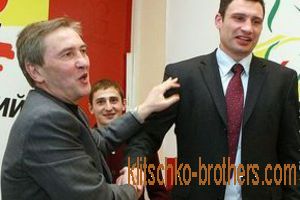 Klitschko - Klitschko Brotherhood - fan clubul oficial al fraților Klichko
