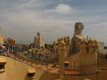 La Pedrera este ultima clădire civilă a lui Gaudi