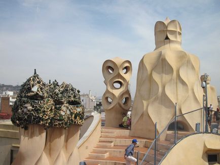La Pedrera este ultima clădire civilă a lui Gaudi