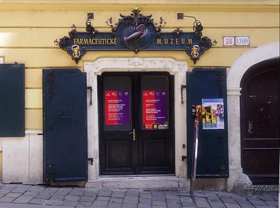 Egy kis utazás Bratislava Budapest (a tetején kilátó) Egy kis utazás Pozsony Budapest