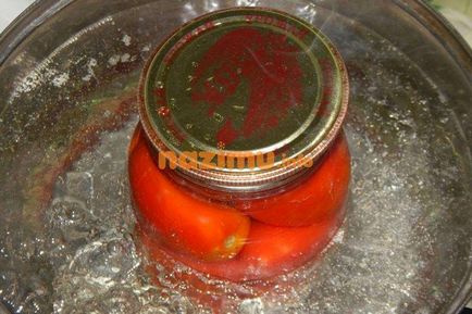 A pácolt paradicsommal és vodka - egy recept a téli fényképpel (pácolt) A pácolt paradicsommal és vodka - egy recept a téli képpel