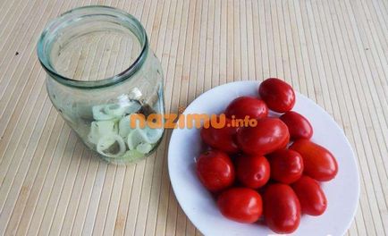 A pácolt paradicsommal és vodka - egy recept a téli fényképpel (vodka) A pácolt paradicsommal és vodka - egy recept a téli képpel