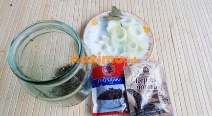 A pácolt paradicsommal és vodka - egy recept a téli fényképpel (paradicsom) A pácolt paradicsommal és vodka - egy recept a téli képpel