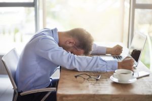 Minimizarea daunelor cauzate de munca sedentară - recomandări ale specialiștilor