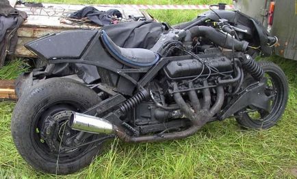 Motorkerékpár War - 5000 saját kezűleg (fotó)
