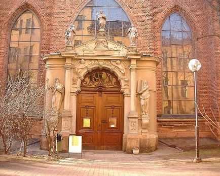 Німецька церква (tyska kyrkan) опис і фото