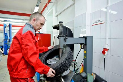 Trebuie să schimb pneurile de iarnă pentru sfaturile de vară ale experților?