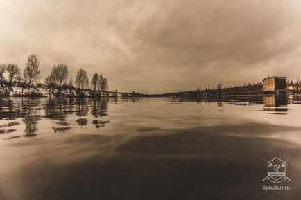 Jelentés halászat a folyó Iset a Sredneuralsk (a SUGRES csatorna)