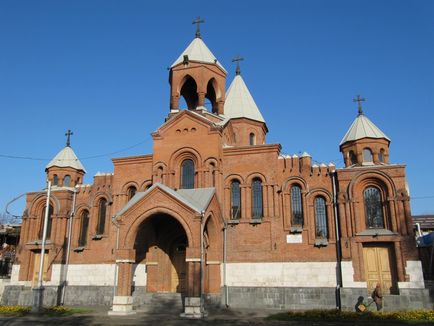 Відпочинок в осетії пам'ятки Владикавказа і відпочинок в горах