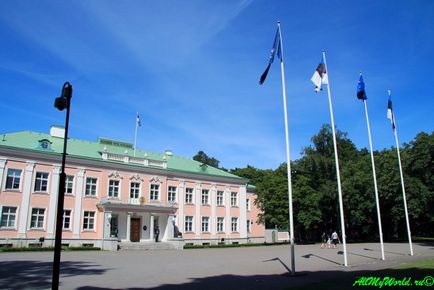 Parcul Kadriorg și monumentul sirenei, atracțiile din Tallinn