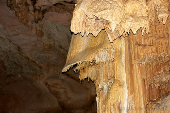 Emine-Bair-Khosar vagy Mammoth Cave Krím