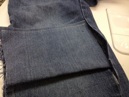 Петлі і кишені на джинсах