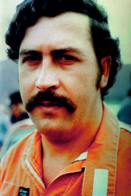 De ce sunt atât de obsedați de criminali ca pablo escobar