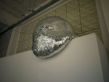 Melodie Disco Ball