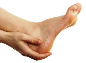 Ajutați-vă la durere la picioare când simțiți simptomele, cauzele și tratamentul piciorului