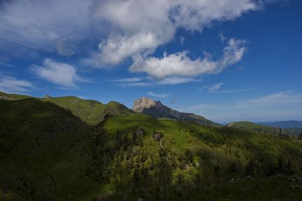 Treceri și porți dracului, trekking în munți