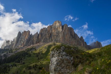 Treceri și porți dracului, trekking în munți