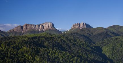 Treceri și porți dracului, trekking în munți