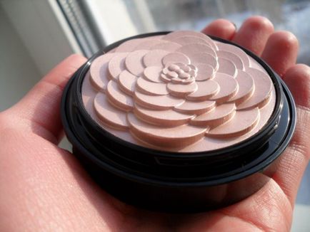 Praf-shimmer guerlain meteorites crude gardenia - comentarii, poze si pret