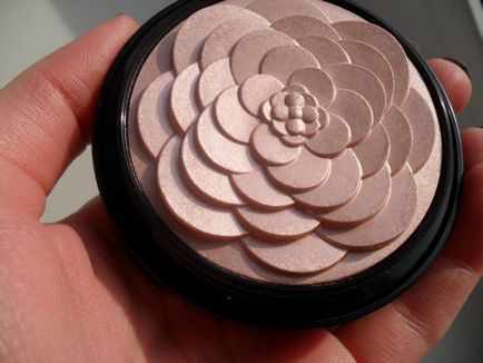 Praf-shimmer guerlain meteorites crude gardenia - comentarii, poze si pret